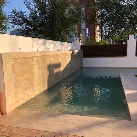 La Quinta Hacienda Apartment