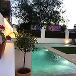 La Quinta Hacienda Apartment *